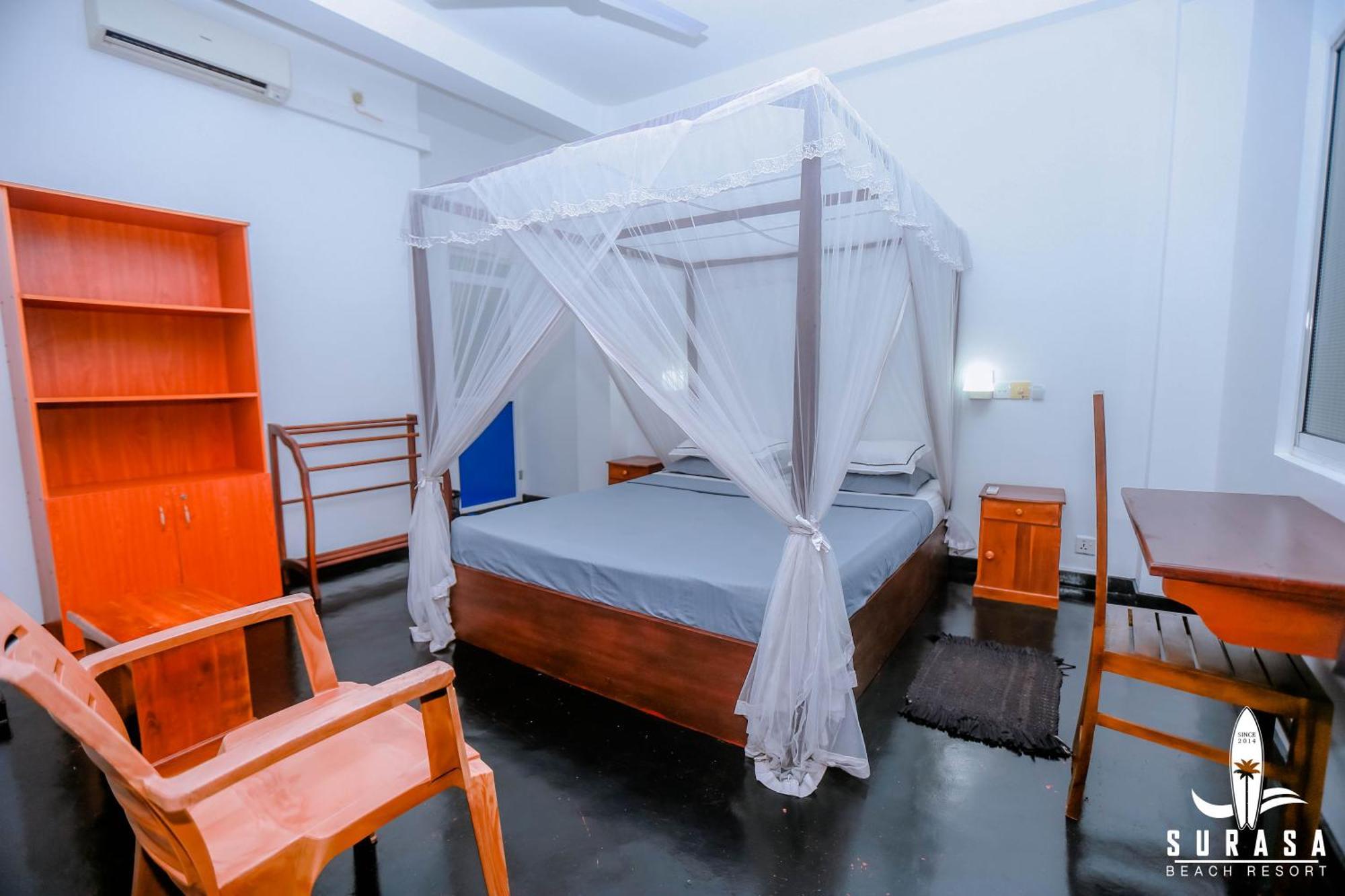 Surasa Beach Resort Weligama Kültér fotó